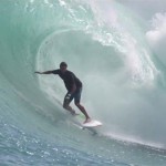 Les vagues parfaites d’Indonésie avec Ian Walsh !