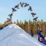 Daniel Bodin exécute le premier double backflip en snowmobile !