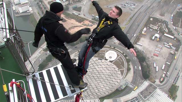 plus grand saut à l'élastique au monde