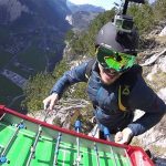 Ils jouent au Baby Foot en BASE Jump !